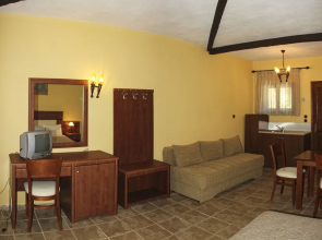 Hotel pool bar Tsigoura