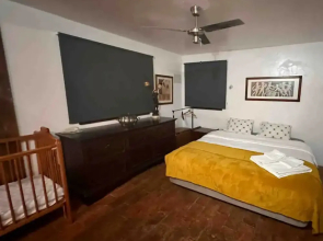 Porches Private Pool Villa 17 Guests