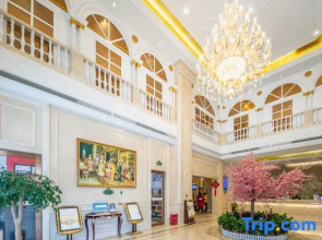 Vienna Hotel (Xupu Wanda Plaza)