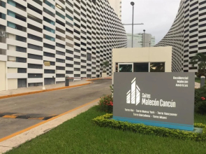 Suites Malecon Cancun