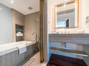 A-One The Royal Cruise Hotel Pattaya