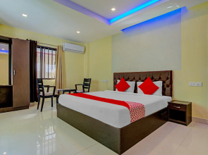 OYO Flagship 77876 Amigo Suites