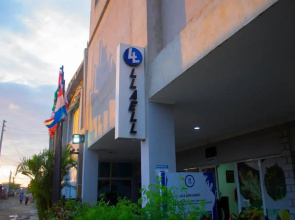 Hotel 3 J