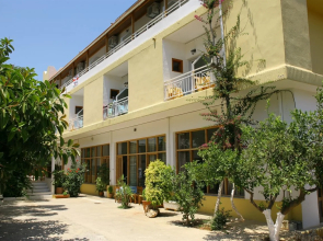 Harmony Hotel And Studios