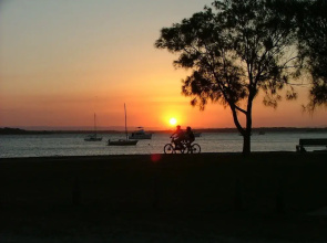 Sunsets from your front patio - Sylvan Beach Esp, Bellara