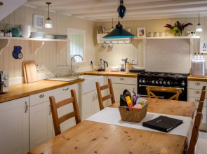 Kirk Wynd Cottage - Traditionally Charming