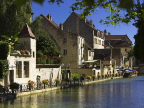 COLLEGIALE PROCHE CENTRE VILLE Home-One