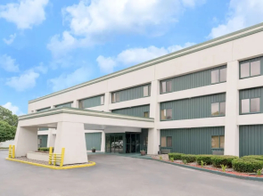 Baymont Inn And Suites La Cros