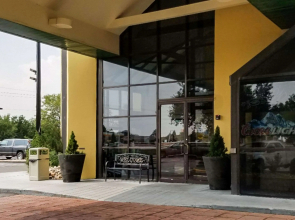 Clarion Inn