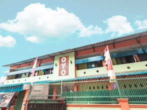 Amira Guest House by OYO Rooms