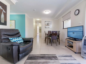 Carindale, Unit 16/19-23 Dowling Street