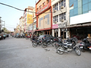 OYO 12354 Hotel Sangreela