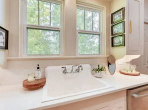 Charming Lake Charles Vacation Rental w/ Yard