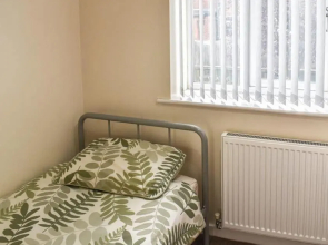 ThreeStorey Townhouse - Free parking