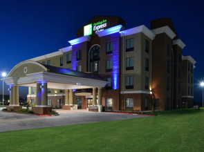 Holiday Inn Express & Suites Alva