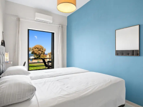 Sun Beach Apartments in Chania 10 & 13