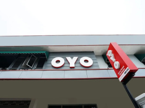 Oyo 473 Darmo Permai Guesthouse
