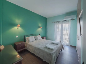 Central & Bright 2BD Apt in Corfu Town near Port