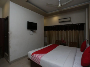 OYO 23733 Surya Continental