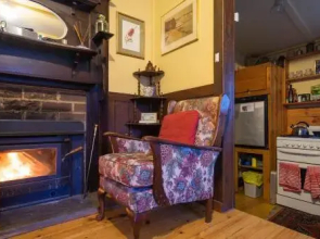 Stringer's Cottage