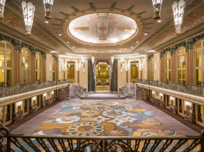 Hilton Cincinnati Netherland Plaza