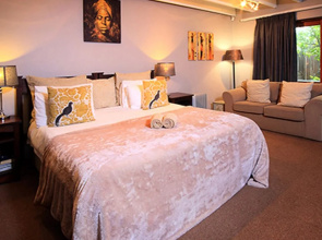 Thatchwood Country Lodge