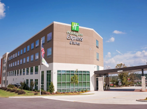 Holiday Inn Express & Suites- Birmingham North-Fultondale by IHG
