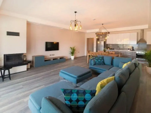 Valsu Homes Sea View Flat