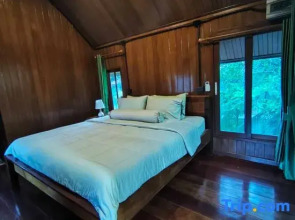 Escape to Nature in Ao Luek Tai With Thai-style House