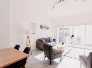 Hobart's Heart CBD sleeps 10