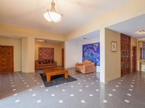 Absolute Beach Front Luxury 2 Bed Apartment