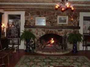 Lily Creek Lodge