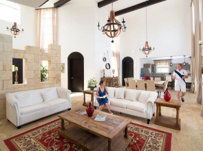 The Cliff 6 Bed Villa