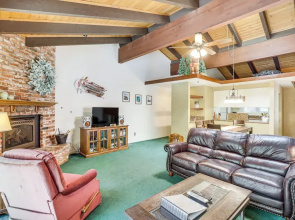 1 Mi to Beach: Cozy Incline Village Condo!