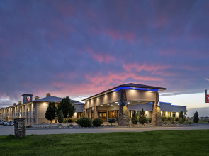 Best Western Plus Mid Nebraska Inn & Suites