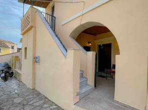Kansoneta-traditional Mansion in Gastouri Village