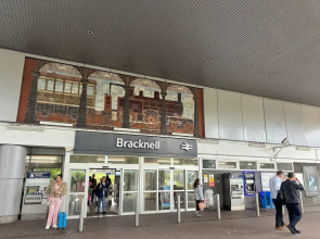 Chic Studio in Bracknell at Convenient Location