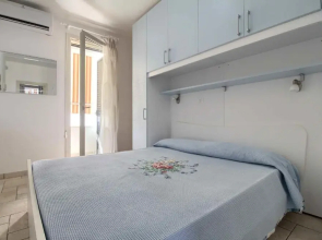 Casetta Dona a Ridosso Della Spiaggia Torre Vado