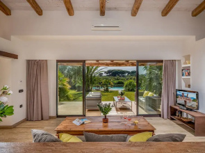 Villa Pineta 6 Emma Villas