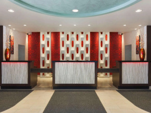 Holiday Inn Newark International Airport by IHG