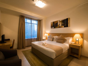 Oaks Liwa Heights Suites