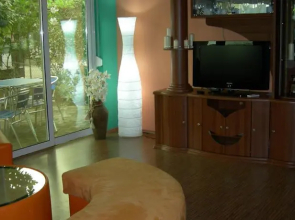 Apartments and Rooms Mila