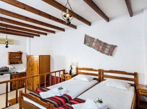 Matzi Studios & Apartments