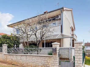 Awesome Apartment in Pula With Wifi and 3 Bedrooms