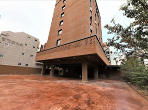 MU:TE Hotel