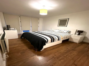 Aquavilla En-suite Apartment Near City Center