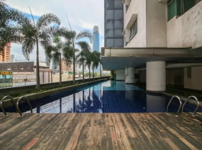 OYO Home 580 Luxury 2 Bedroom Taragon Puteri
