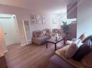 One Lux Stay 1BR Home Near the Beach