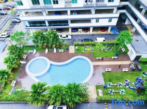 Ehsan Residence POOLVIEW + WIFI @ KLIA-SEPANG-NILAI