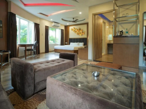 Club Nirvana Boutique Resort Pure-Veg